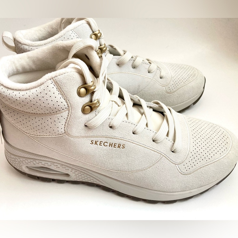Winter wedding outfit boots Lace up Boots Skechers Off White Boots Women’s 10